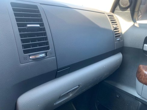 Used 2011 Toyota Tundra Limited image 24