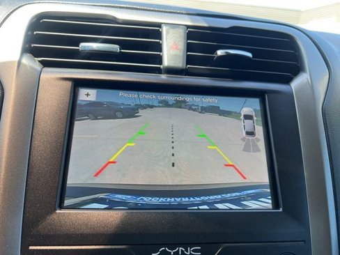 Used 2019 Ford Fusion SEL image 31