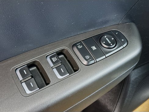 Certified 2021 Kia Sportage LX image 18