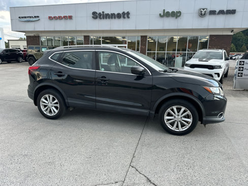 Used 2017 Nissan Rogue Sport SV w/ SV All-Weather Package image 5