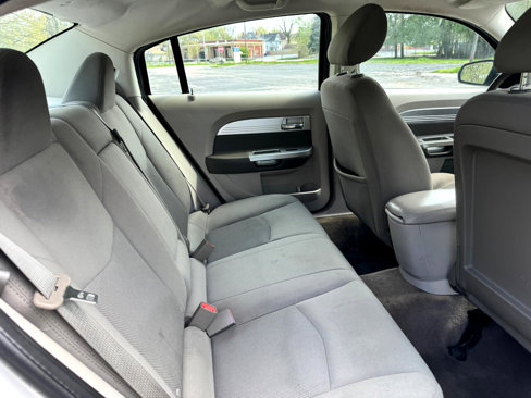 Used 2009 Chrysler Sebring Touring w/ Electronics Convenience Group image 38