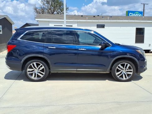 Used 2017 Honda Pilot Touring image 8