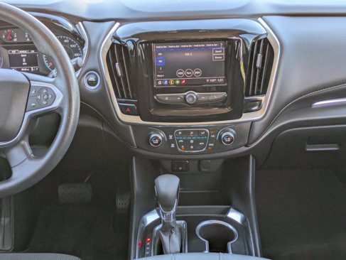 Used 2021 Chevrolet Traverse LS image 18