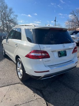 Used 2012 Mercedes-Benz ML 350 BlueTEC 4MATIC image 2
