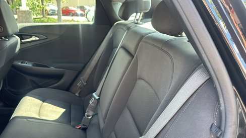 Used 2021 Chevrolet Malibu LT image 29