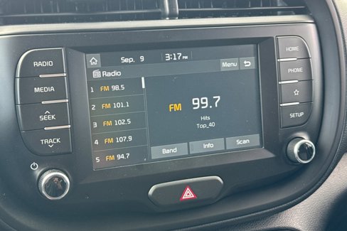 Used 2020 Kia Soul LX image 24