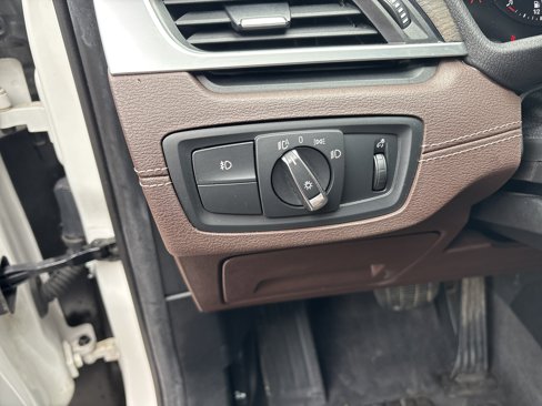 Used 2019 BMW X2 sDrive28i w/ Convenience Package image 39