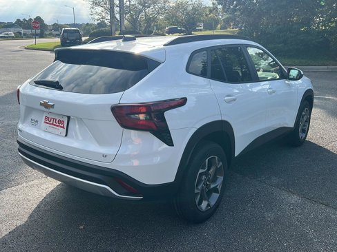 New 2025 Chevrolet Trax LT w/ Driver Confidence Package image 6