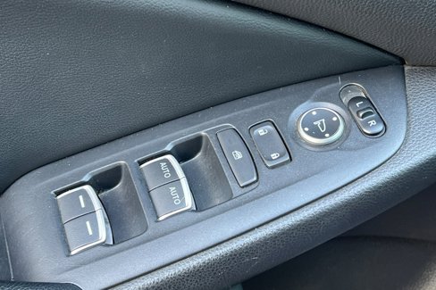Used 2018 Honda Accord Sport image 13