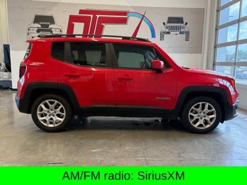 Used 2018 Jeep Renegade Latitude image 4