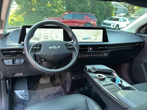 Used 2022 Kia EV6 Wind image 16