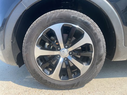 Used 2018 Kia Sorento EX image 7