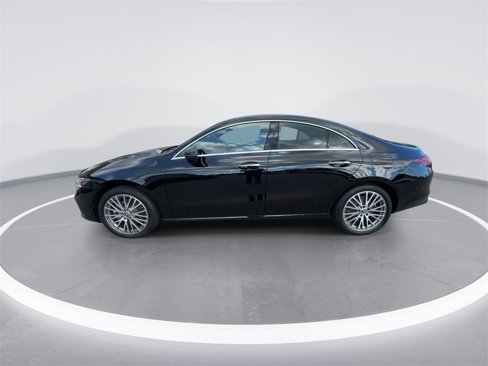 Certified 2024 Mercedes-Benz CLA 250 4MATIC image 5
