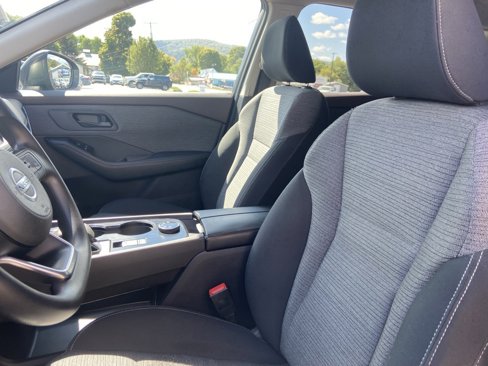 Used 2021 Nissan Rogue S image 9