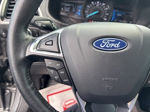 Used 2024 Ford Edge SEL image 12