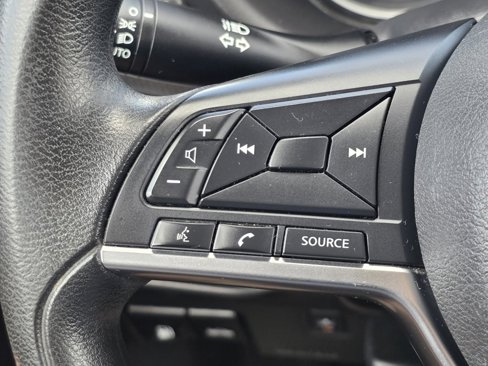 Used 2019 Nissan Kicks S image 22