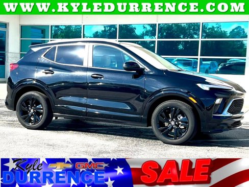 Used 2024 Buick Encore GX Sport Touring image 1