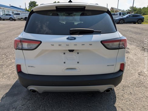 Used 2022 Ford Escape SEL image 4