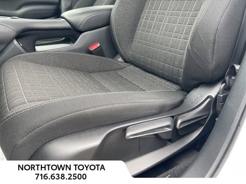 Used 2023 Honda HR-V LX image 50