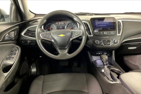 Used 2023 Chevrolet Malibu LS image 7