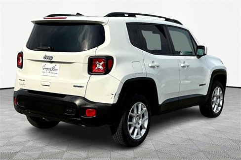 Used 2020 Jeep Renegade Latitude w/ Cold Weather Group image 5