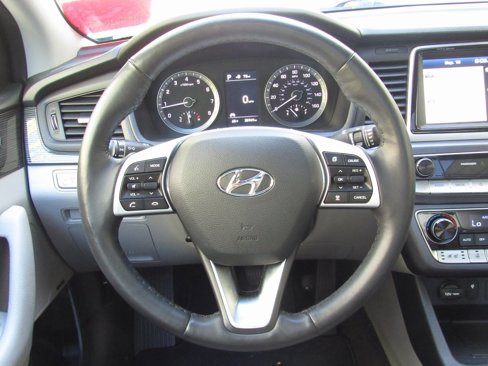 Used 2019 Hyundai Sonata Limited w/ Ultimate Package 04 image 24