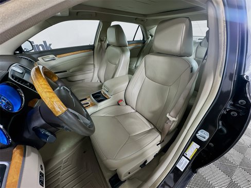 Used 2013 Chrysler 300 C image 20
