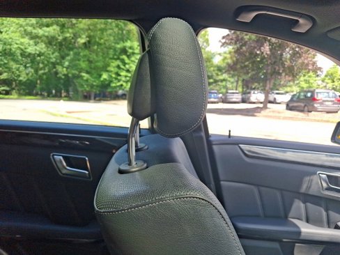 Used 2015 Mercedes-Benz E 400 4MATIC Sedan image 13
