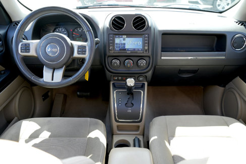 Used 2012 Jeep Patriot Latitude w/ Sun/Sound Group image 29