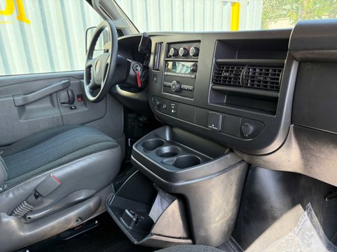 Used 2023 GMC Savana 2500 w/ Driver Convenience Package image 30