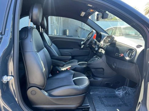 Used 2018 FIAT 500 e w/ Esport Package image 29
