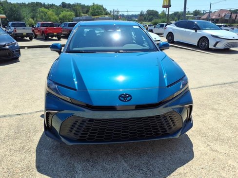 New 2025 Toyota Camry SE image 9