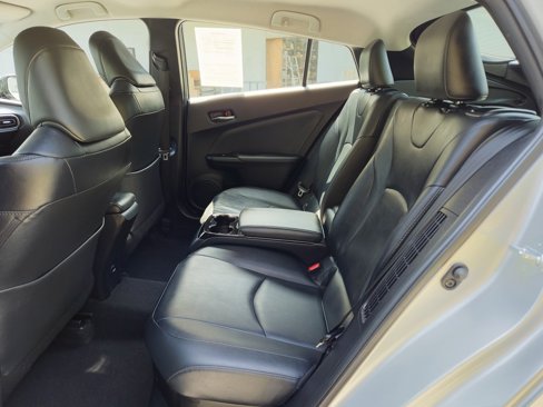 Used 2018 Toyota Prius Prime Premium image 20