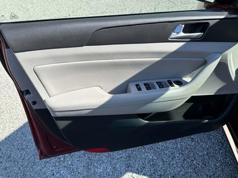 Used 2015 Hyundai Sonata Sport w/ Option Group 03 image 22