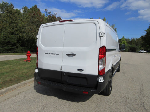 Used 2017 Ford Transit 250 130 Low Roof image 9