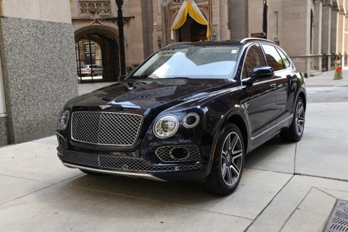 Used 2018 Bentley Bentayga image 1