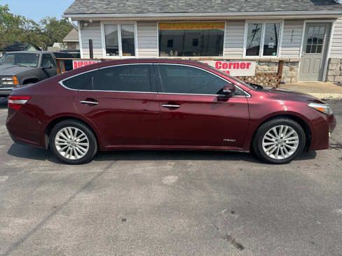 Used 2013 Toyota Avalon Limited image 9