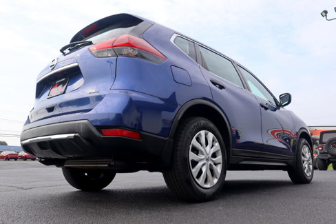 Used 2018 Nissan Rogue S image 17