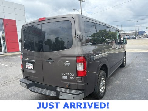Used 2013 Nissan NV 3500 SV image 7