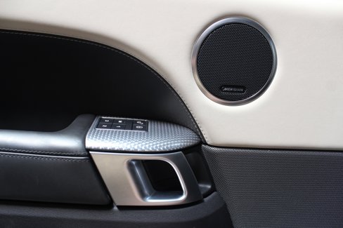 Used 2020 Land Rover Range Rover Sport HST image 24
