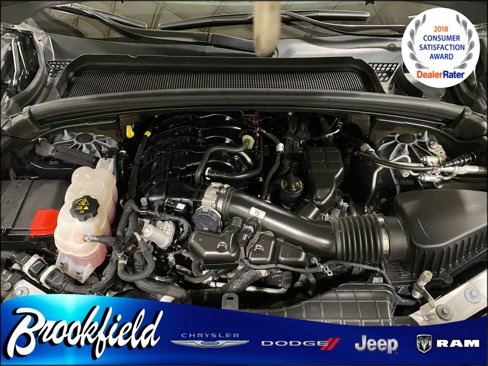 Used 2023 Jeep Grand Cherokee L Laredo image 35