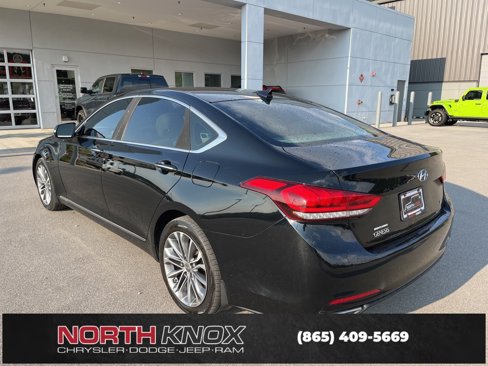 Used 2016 Hyundai Genesis 3.8 image 5