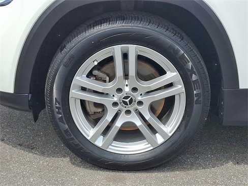 Used 2022 Mercedes-Benz GLB 250 4MATIC image 9