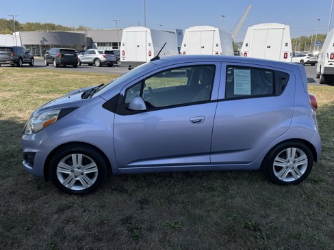 Used 2014 Chevrolet Spark LT image 2