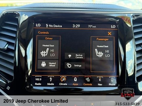 Used 2019 Jeep Cherokee Limited w/ Technology Group image 22