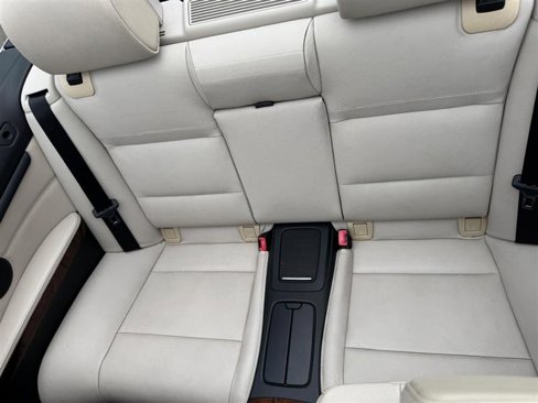 Used 2012 BMW 328i Convertible image 28