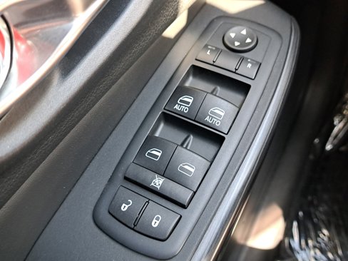 Used 2017 Jeep Cherokee Trailhawk image 27