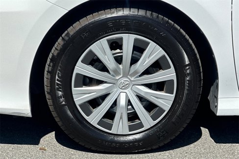 Used 2023 Toyota Camry LE image 22