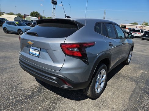 New 2026 Chevrolet Trax LS w/ LS Convenience Package image 6