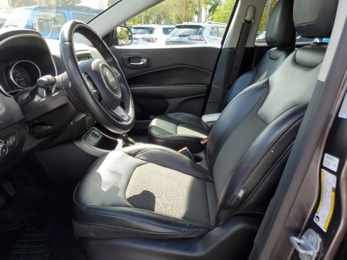 Used 2017 Jeep Compass Latitude w/ Popular Equipment Group image 16